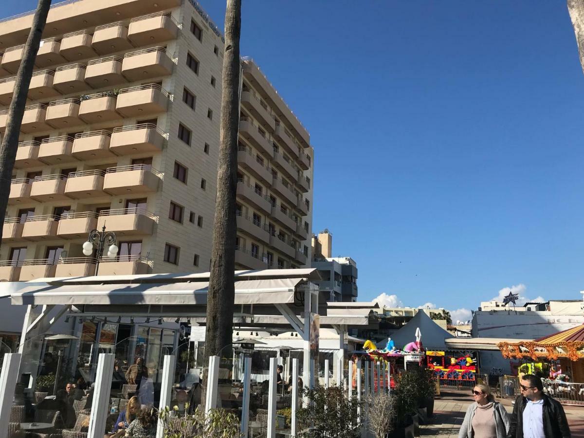 Sea View Central Apt Ithaki Larnaca Esterno foto