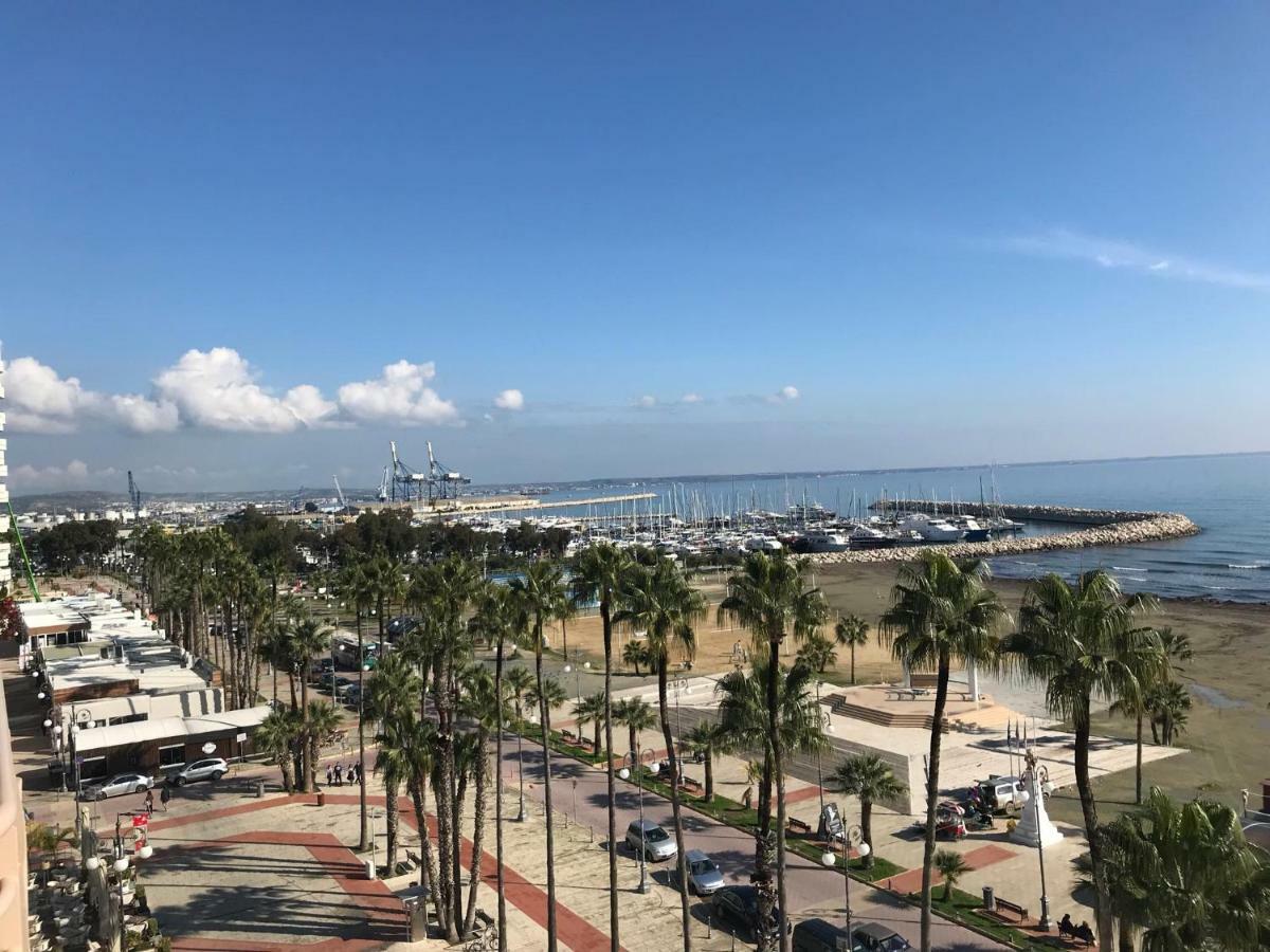 Sea View Central Apt Ithaki Larnaca Esterno foto